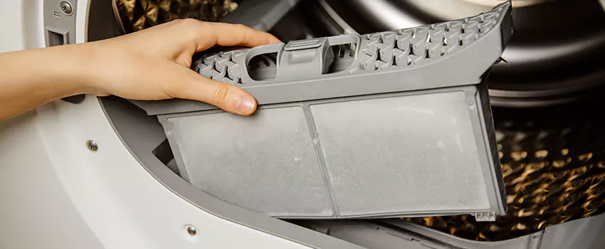 Signs Of A Clogged Dryer Lint Trap in Hickory, North Carolina